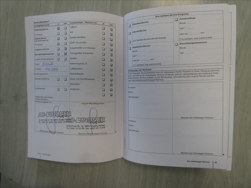 Volkswagen Sharan 2,0 TDi DSG STYLE serviska - fotka 48 z 48