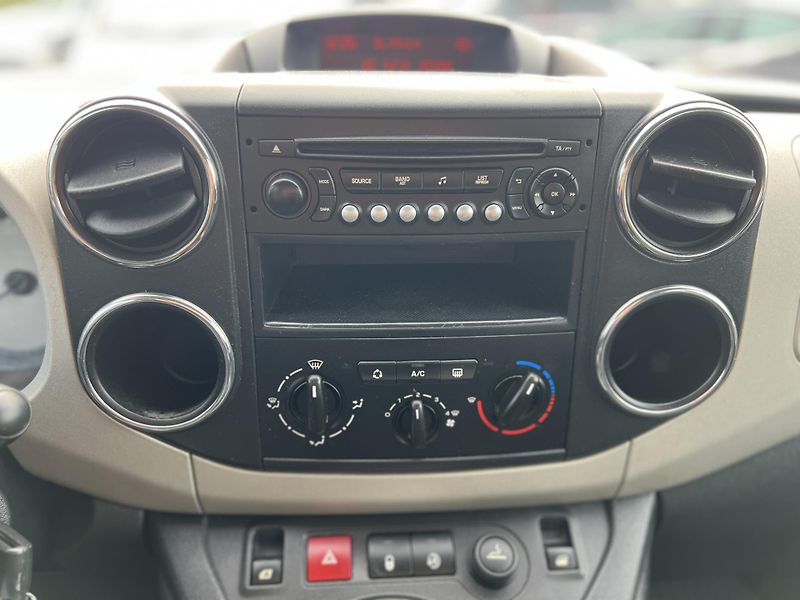 Citroën Berlingo Multispace XTR 1.6HDi PŮVOD ČR - fotka 20 z 39