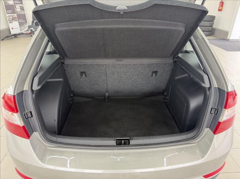Škoda Rapid 1,2 TSI NAVI,Climatronic - fotka 27 z 28