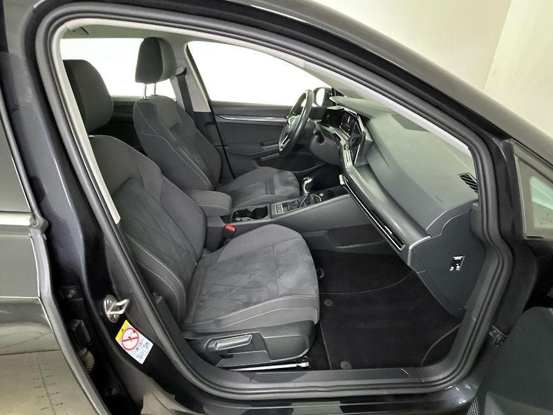 Volkswagen Golf Style - fotka 9 z 31
