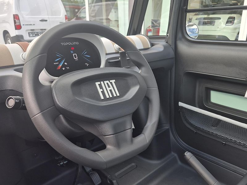 Fiat Topolino (2026) Dolce Vita  L6e - od 15 let - fotka 8 z 11
