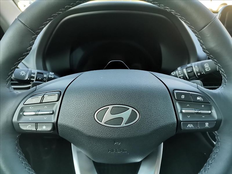 Hyundai i30 1,6 T-GDI WG DCT STYLE SAFETY - fotka 13 z 17