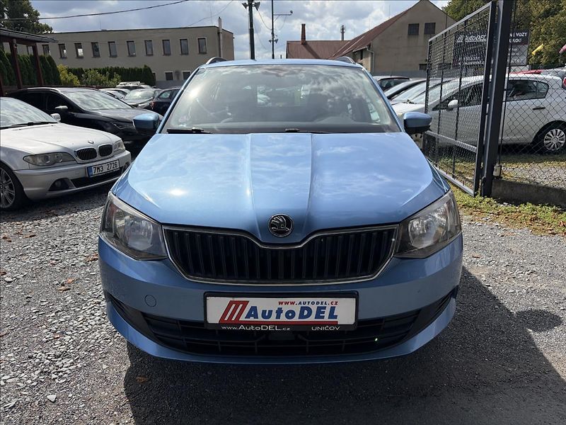 Škoda Fabia 1,2 TSi  Serviska,Senzory,AC - fotka 9 z 42