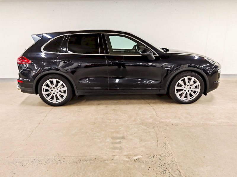 Porsche Cayenne (2016) S 4.2 TDI 283kW 4x4 - fotka 22 z 29