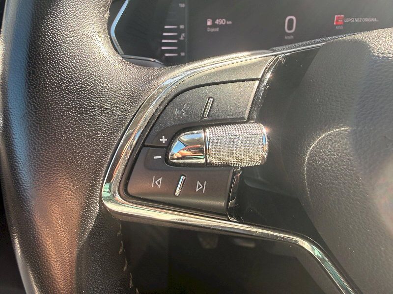 Škoda Octavia (2022) COM AMB TD 85/2.0 M6F - fotka 18 z 23