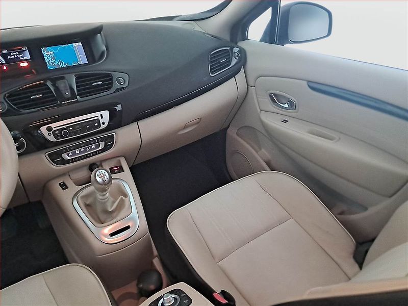 Renault Scénic (2013) 1.6 dCi, nová STK, Tažné - fotka 8 z 15