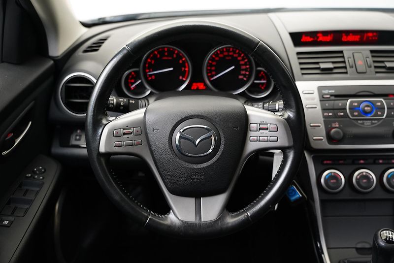 Mazda 6 - fotka 17 z 23