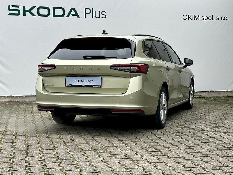 Škoda Superb (2024) iV 1.5 TSI 110kW ACT Selection - fotka 2 z 28