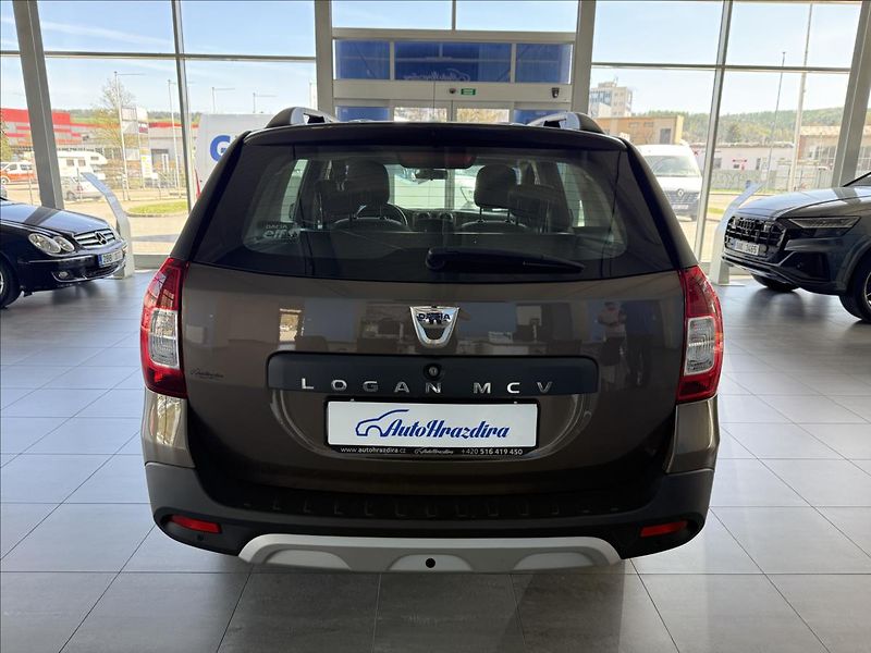 Dacia Logan 0,9   66kW,STEPWAY,1.MAJITEL - fotka 5 z 23