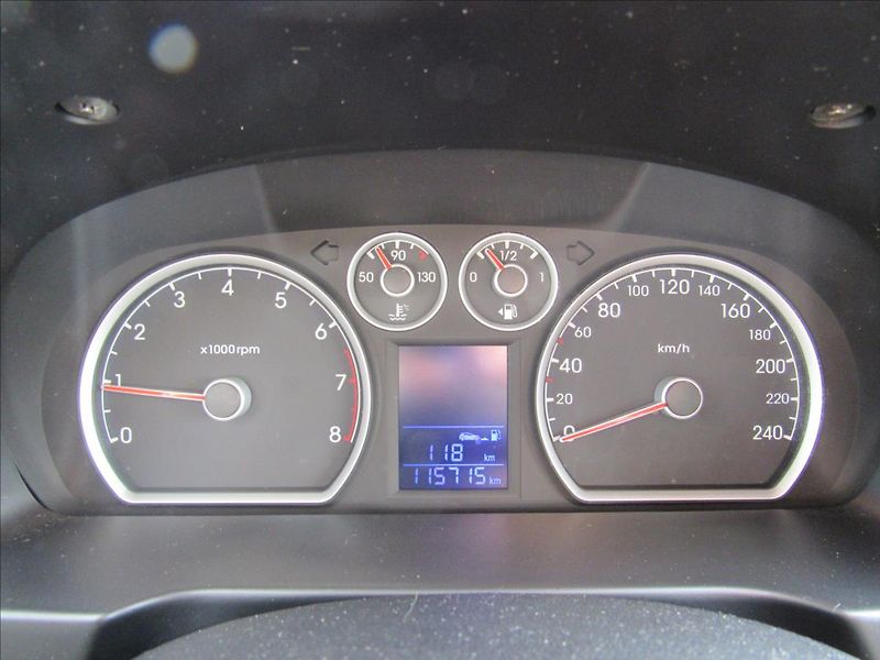 Hyundai i30 1,4 i 80kW Combi - fotka 13 z 27