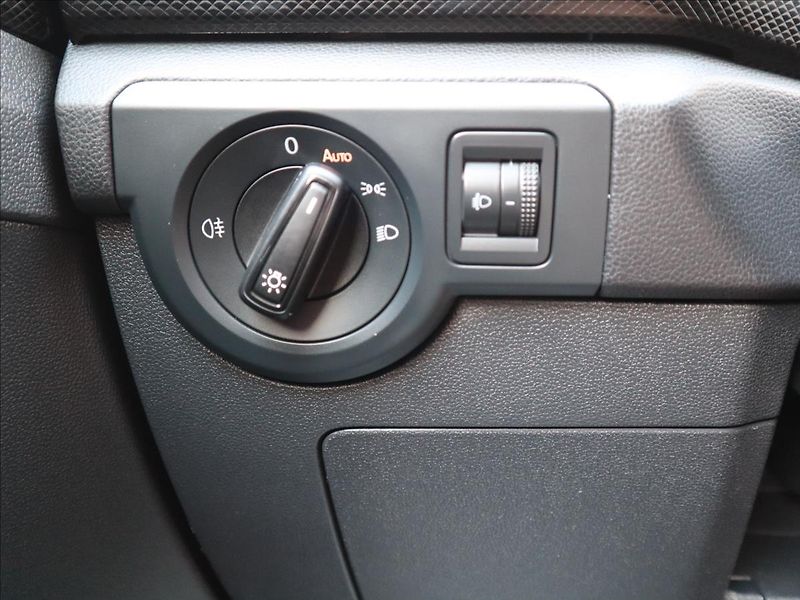 Volkswagen T-Cross 1,0 TSi Style LED Virtuál Kame - fotka 11 z 37