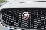 Jaguar E-Pace (2018) 2.0 D 132kW S AWD AT 1.MAJITEL - náhled 8