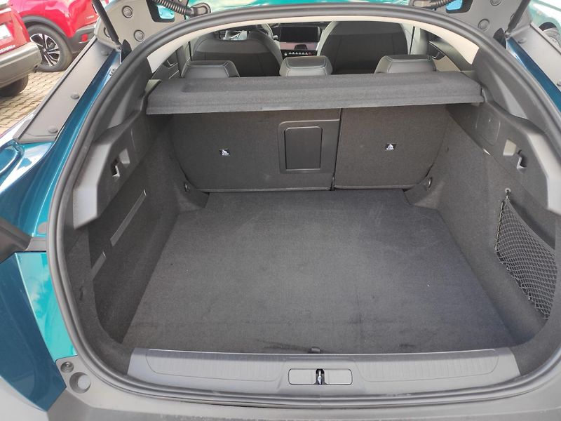 Peugeot 408 (2026) ALLURE Hybrid 145k  4 kamery - fotka 6 z 28