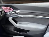 Audi Q8 e-tron (2023) 114 kWh  300 kW  SPORTBACK - náhled 17
