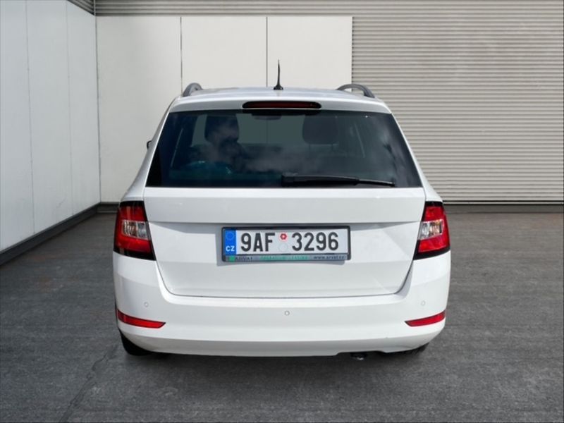 Škoda Fabia 1,0 TSI 70 Ambition - fotka 5 z 11