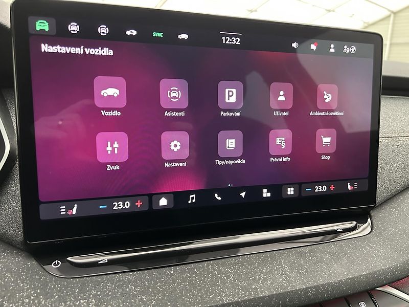 Škoda Octavia 1.5 TSI Top selection - fotka 11 z 23