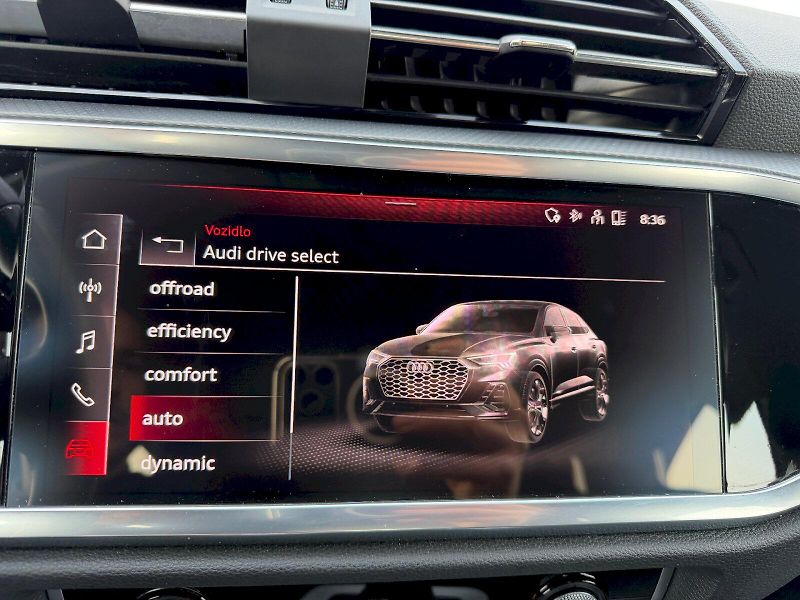 Audi Q3 (2023) 35 TFSI 110kW - fotka 17 z 35