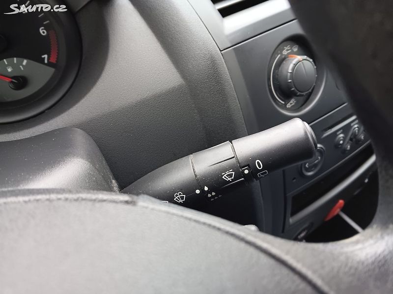 Renault Mégane 1.4 72kW - fotka 15 z 25