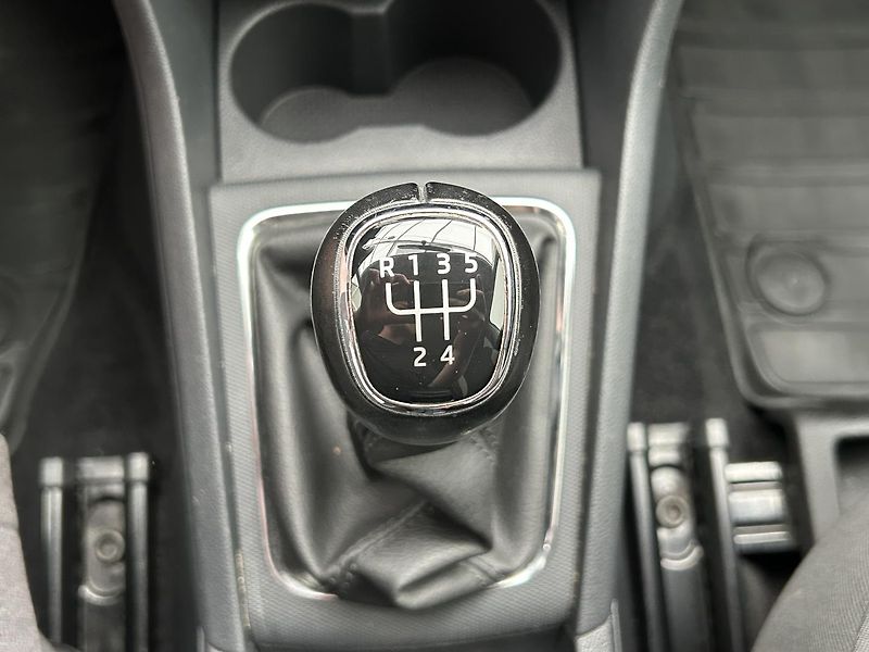 Škoda Rapid 1.0 TSI  Ambition   Plus - fotka 13 z 25