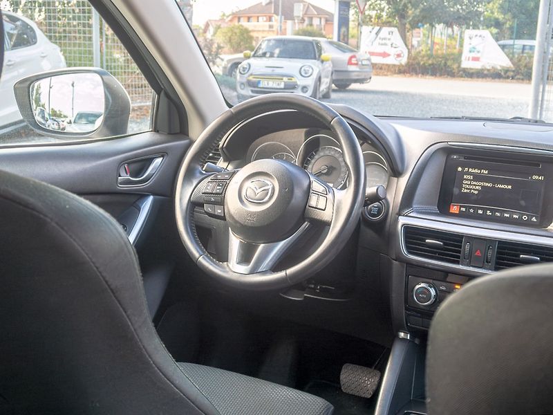 Mazda CX-5 (2016) 2.2D 110KW MAT - PERLEŤ - fotka 12 z 42