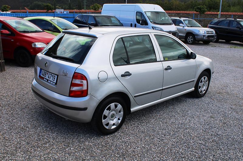 Škoda Fabia (2005) 1.4i REZERVACE - fotka 7 z 14