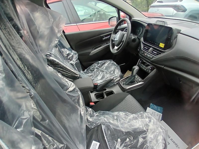 Suzuki S-Cross (2026) Premium 1,4  Hybrid - fotka 4 z 5