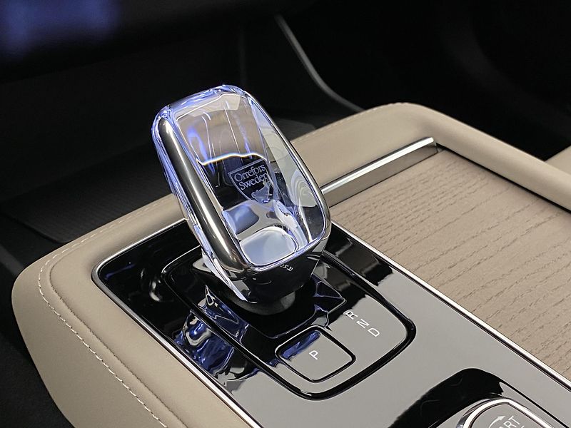 Volvo XC90 B5 AWD BRIGHT PLUS AUT CZ 7m - fotka 28 z 58