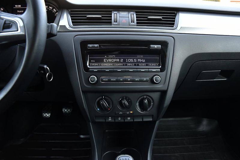 Škoda Rapid 1.2 TSi 6st,KLIMA,ČR,52 064KM - fotka 22 z 44