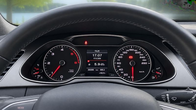 Audi A4 Avant (2014) AUDI A4 AVANT 2.0 TDI 100 kW  - fotka 7 z 12