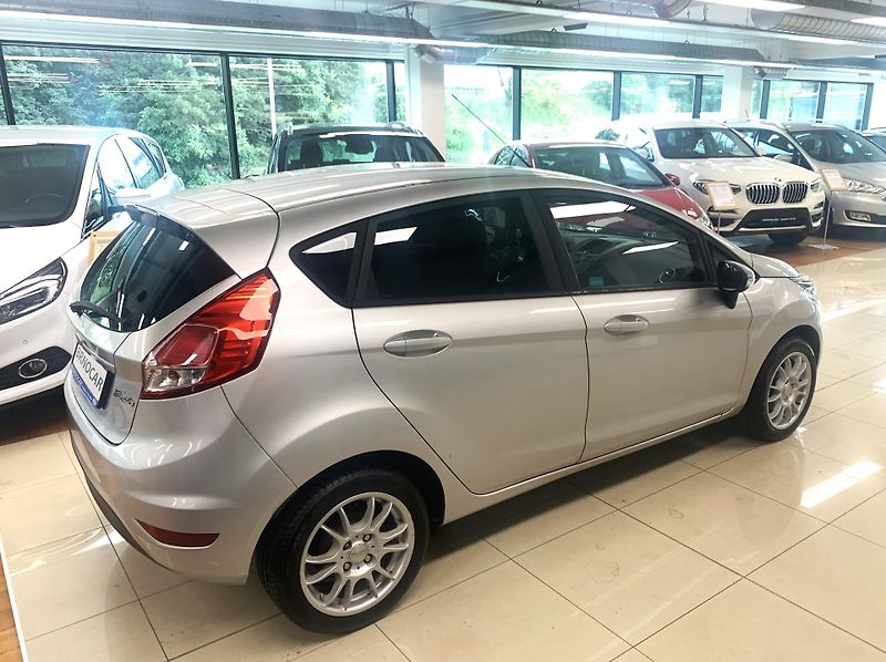 Ford Fiesta Trend 1,25i ČR KLIMA - fotka 6 z 18