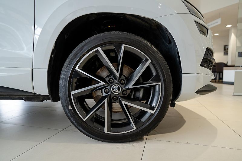 Škoda Karoq (2021) 2,0 TDI DSG 4x4 Sportline - fotka 7 z 19
