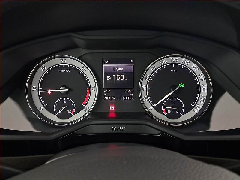 Škoda Superb (2017) Laurin&Klement 2.0 TDI 4x4 - fotka 11 z 21