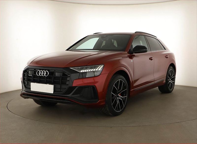 Audi Q8 (2023) 50 TDI, Vzduch, Nez.top - fotka 2 z 25
