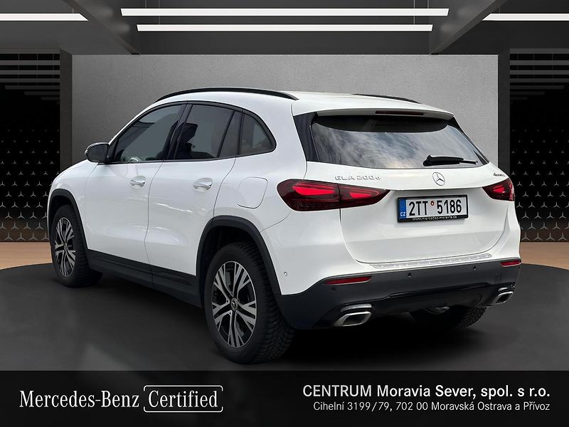 Mercedes-Benz GLA 200d 4MATIC, CZ, 1.majitel - fotka 3 z 16