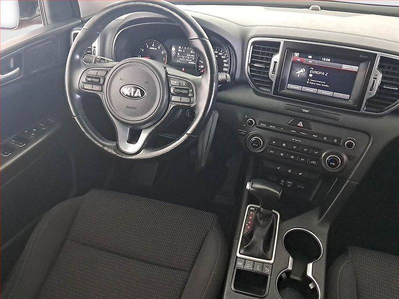 Kia Sportage (2017) 1.6 T-GDI, 4X4, Automat, ČR - fotka 7 z 23