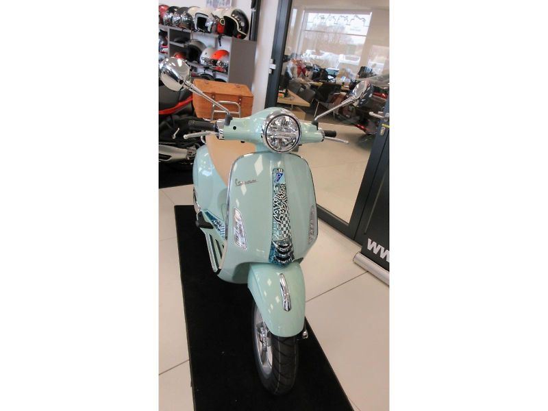 Vespa (2026) Primavera 125 BATIK e5+ - fotka 5 z 11