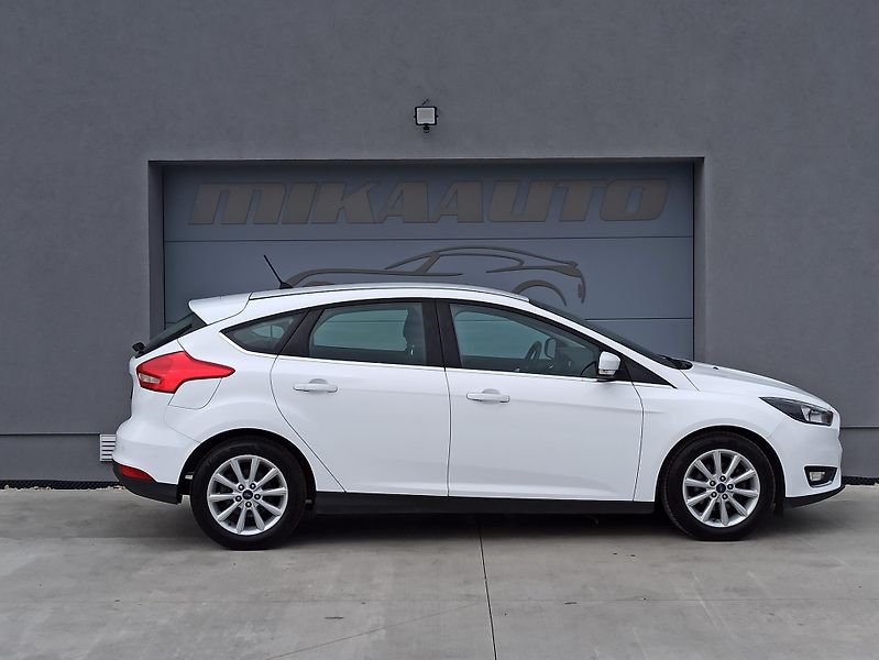 Ford Focus 1.5TDCi 88kW ČR,1.MAJ.TITANIUM - fotka 4 z 30