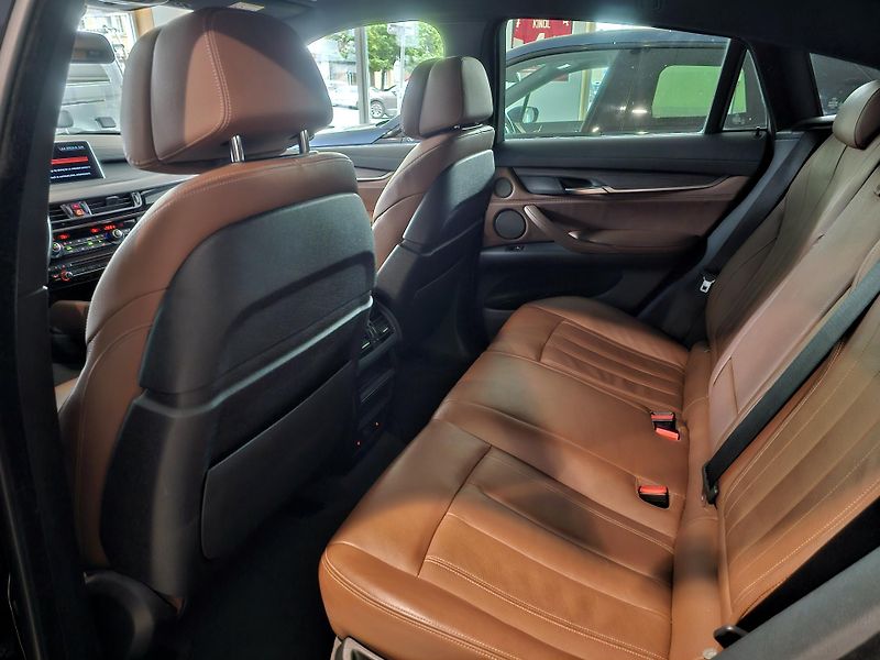 BMW X6 3.0 xDrive30d CZ, DPH - fotka 12 z 29