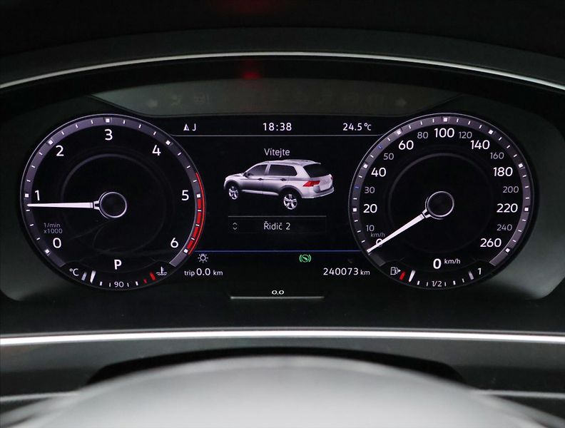 Volkswagen Tiguan 2,0 TDI 110kW 4M DSG Highline - fotka 16 z 28