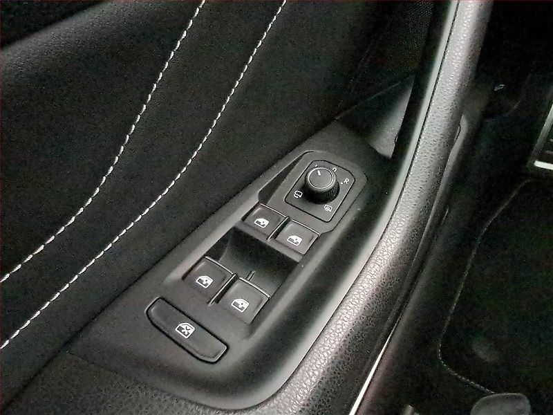 Volkswagen Arteon (2021) R-line 2.0 TDI - fotka 25 z 28