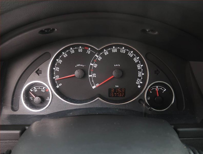 Opel Meriva (2008) 1.6, po STK, rezervace - fotka 11 z 18