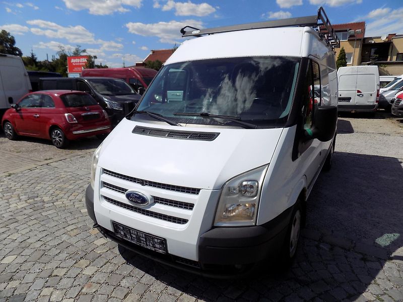 Ford Transit 2,2 TDCI 92 KW MWB 350 TREND - fotka 2 z 38