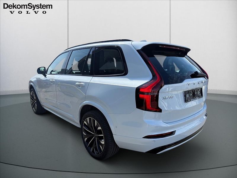 Volvo XC90 (2026) 2,0 T8 Plus Dark   4695 - fotka 4 z 16