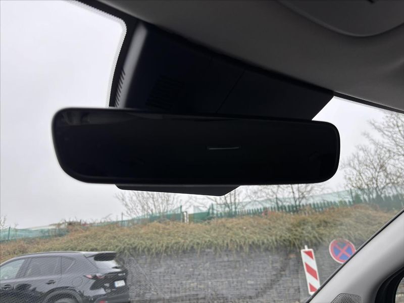 Kia Sportage 1,6 i 132kW AT 4x4 TOP ZÁRUKA - fotka 35 z 49