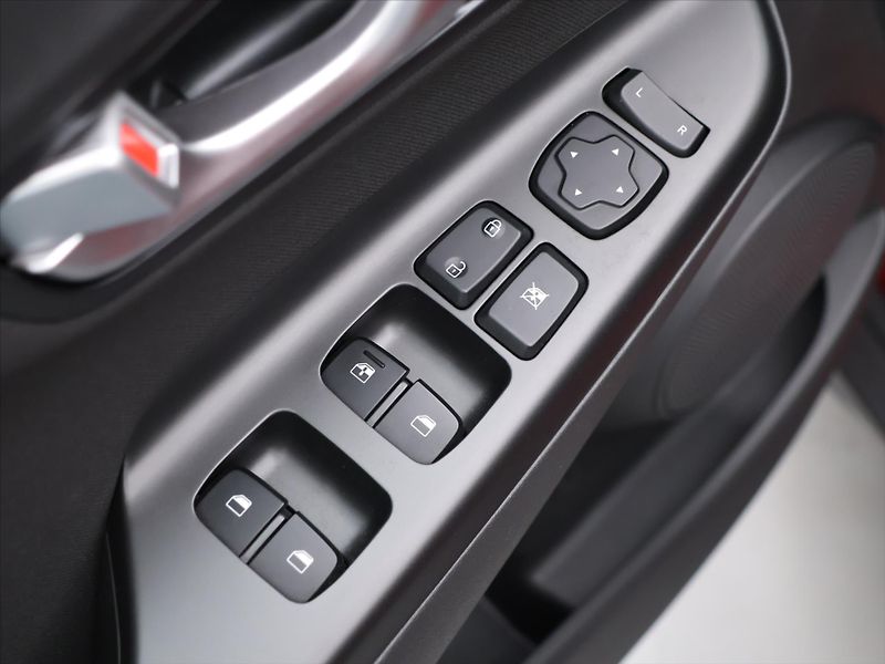 Hyundai Kona 1,0 T-GDI 88kW CZ 1.Maj DPH - fotka 15 z 36