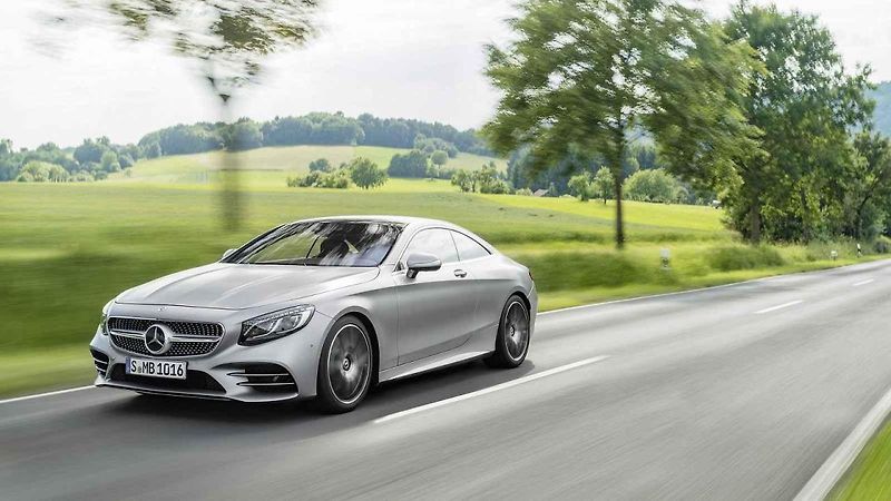Mercedes-Benz třídy S Kabriolet.