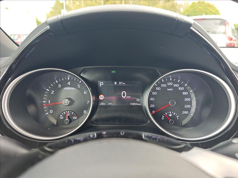 Kia XCeed 1,6 T-GDI 132kW 7DCT automat - fotka 18 z 21
