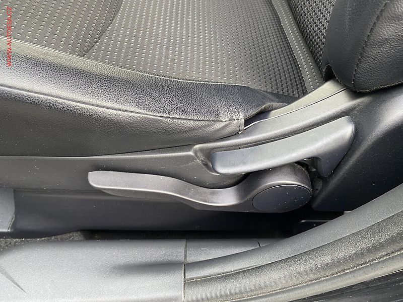 Citroën C4 Aircross (2014) 1.8 HDi 4x4, Tendance, park. - fotka 14 z 18