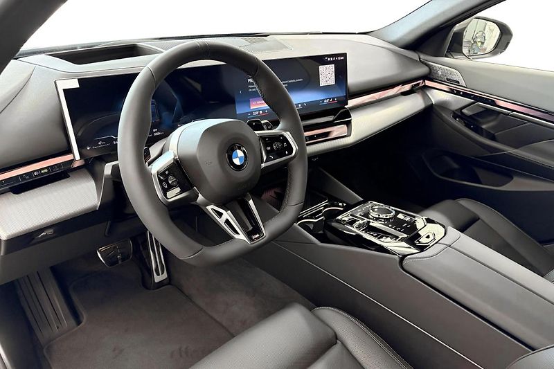 BMW Řada 5 540d xDrive Touring - fotka 6 z 10
