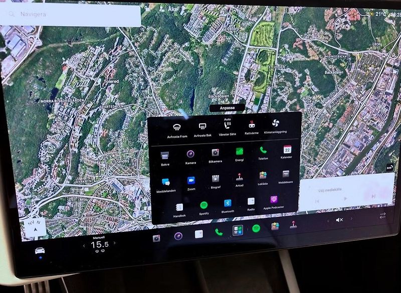 Tesla Model S LR AWD HW4 Bílý interiér Yoke  - fotka 6 z 17
